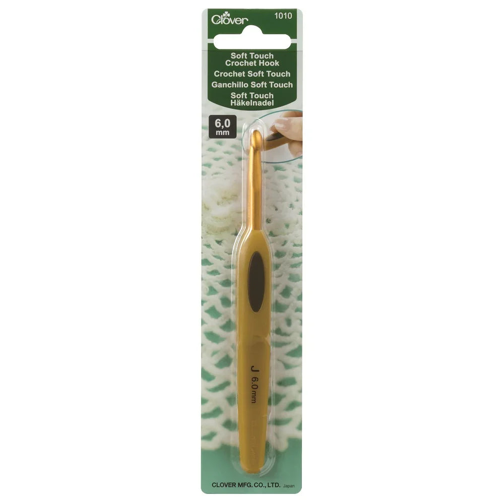 Clover Soft Touch Crochet Hooks (Sizes C to J)