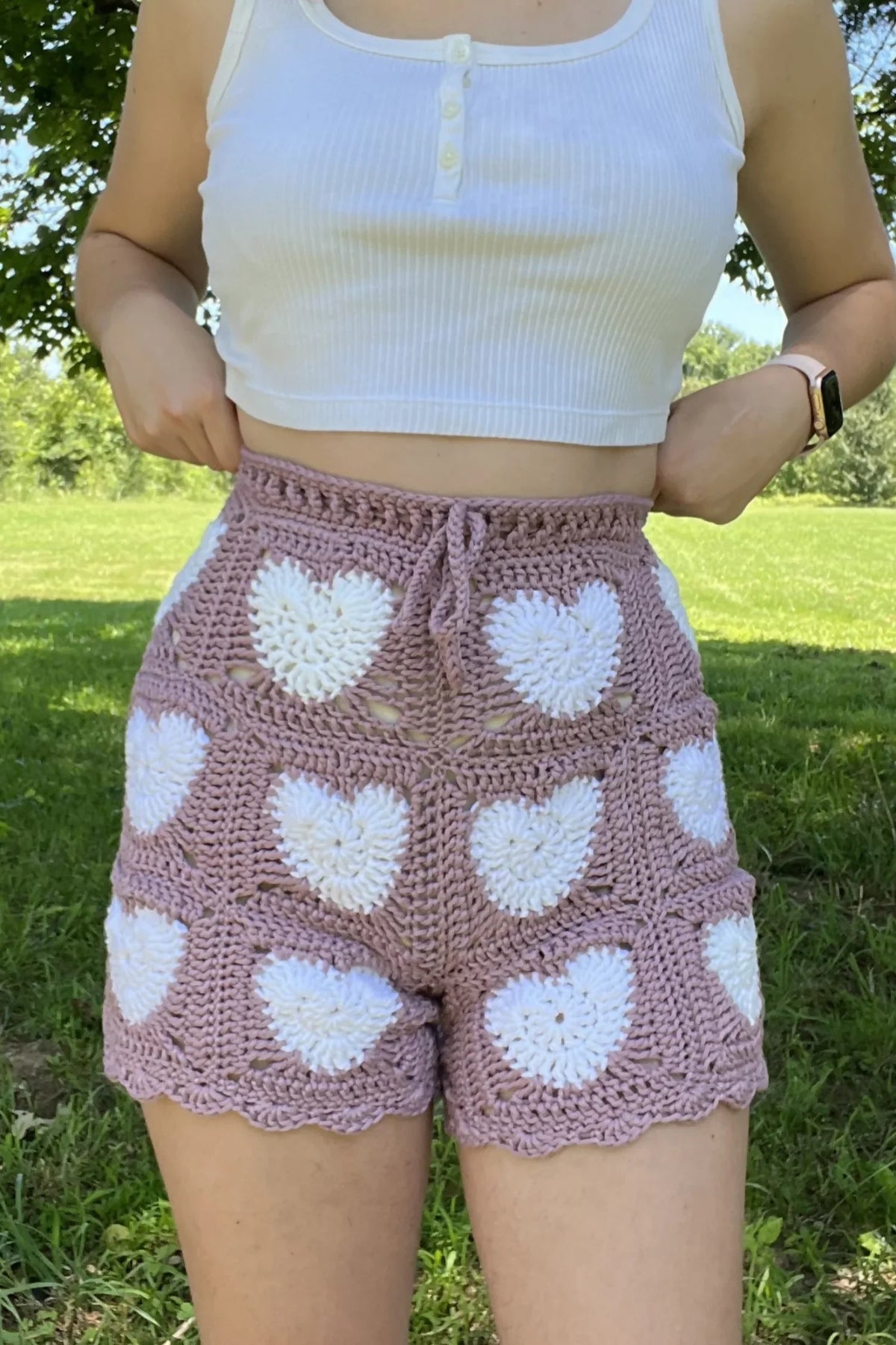 Sweetheart Shorts (Crochet)