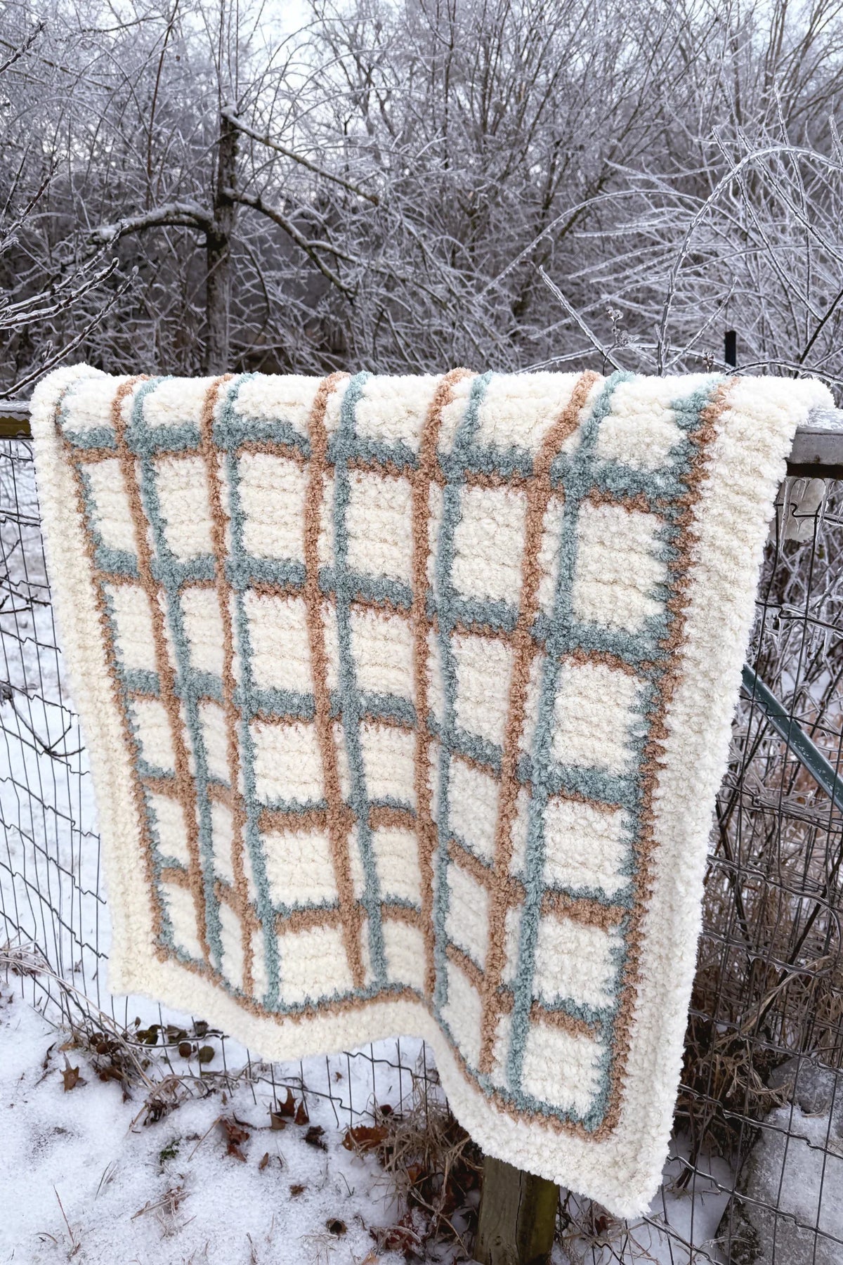 Tartan Plaid Sherpa Blanket (Crochet)