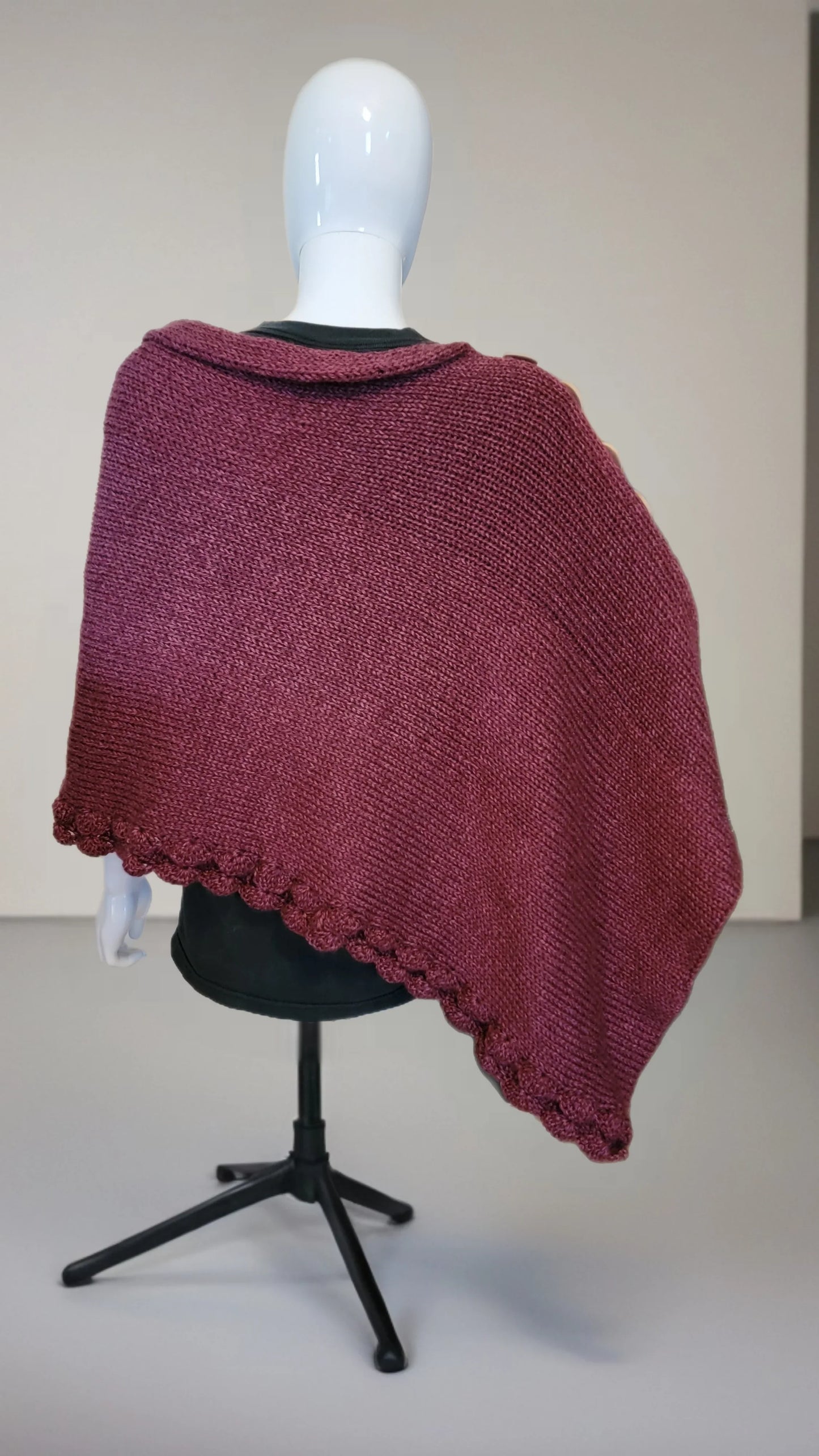 Urban Elegance Shawl (Circular Knitting Machine & Crochet)