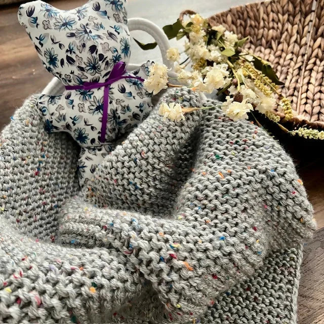 Snug As a Bug Baby Blanket (Knit)