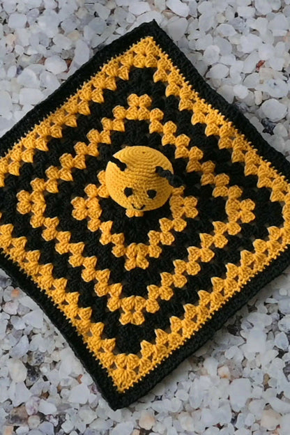 Bee Lovey (Crochet)