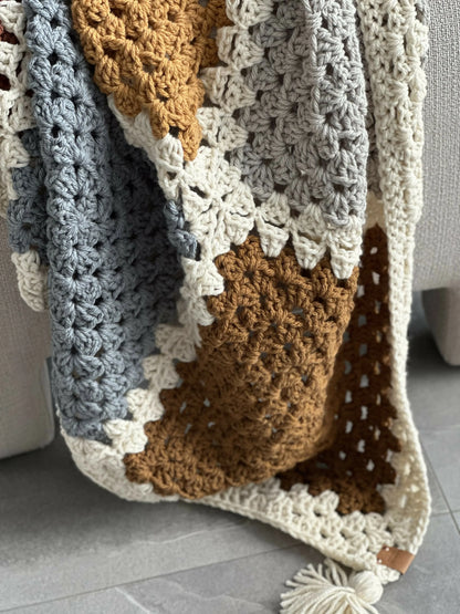 9 Square Granny Throw (Crochet)