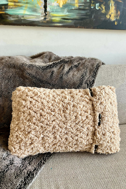 Darcy Pillow (Crochet)