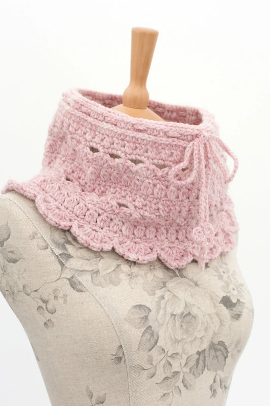 Secret Garden Neck Warmer (Crochet)