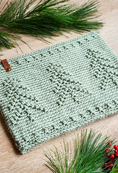 Pine Woods Cowl (Crochet)