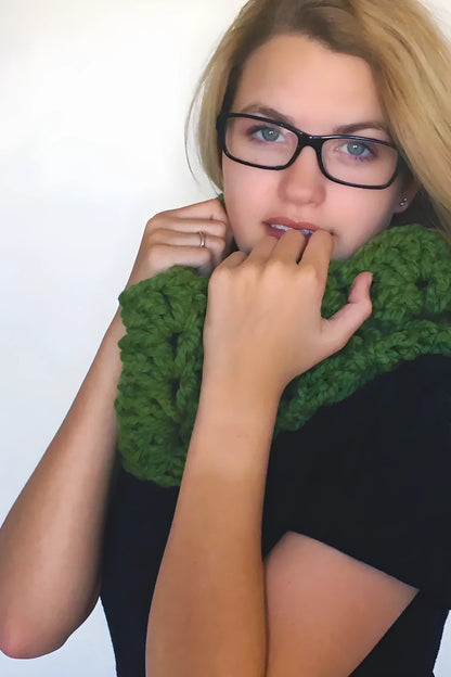 McKenna One-Hour Cowl (Crochet)