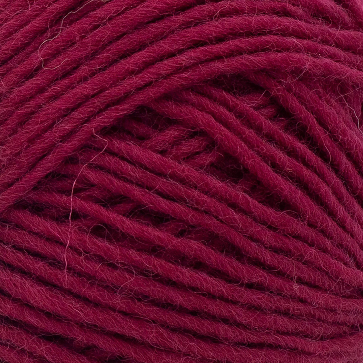Wool-Ease® Roving Origins Yarn