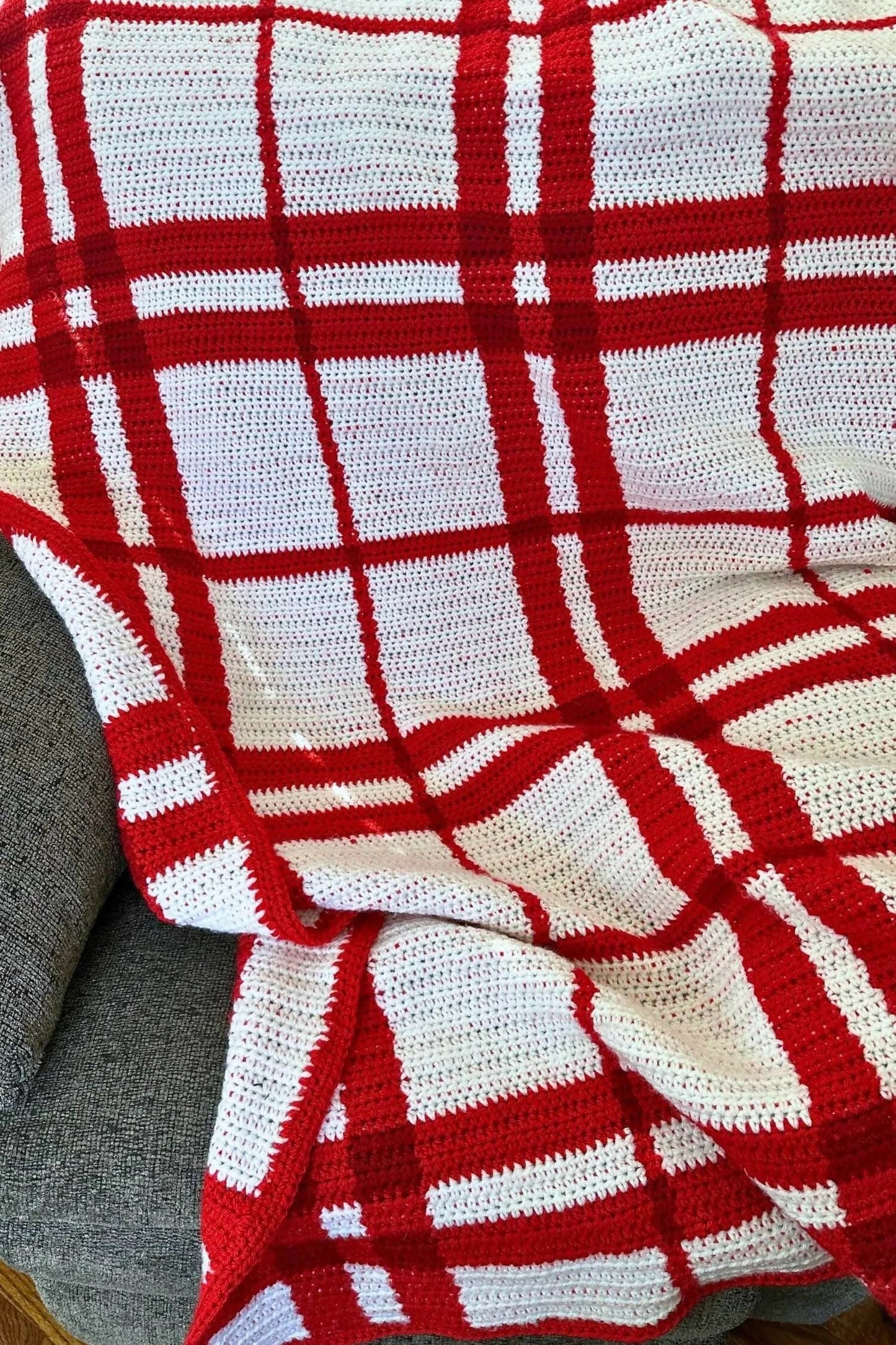 Christmas Plaid Throw (Crochet)
