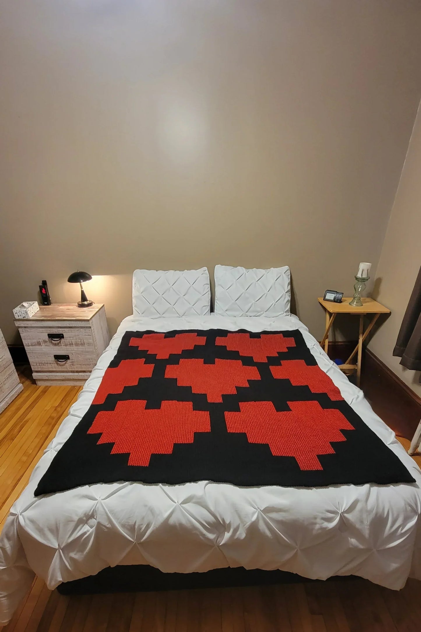 I Like Big Hearts Blanket (Circular Knitting Machine)