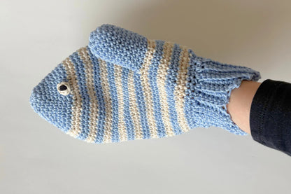 Fish Oven Mitt & Ship's Wheel Potholder/Trivet (Crochet)