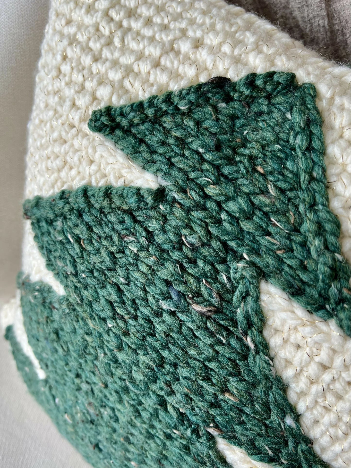 Juniper Pillow (Crochet)