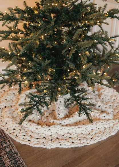 Snow Flurry Tree Skirt (Crochet)