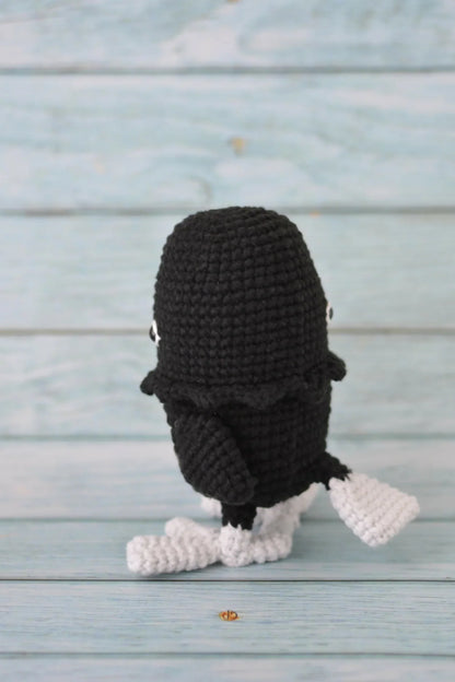 Kieran the Raven (Crochet)