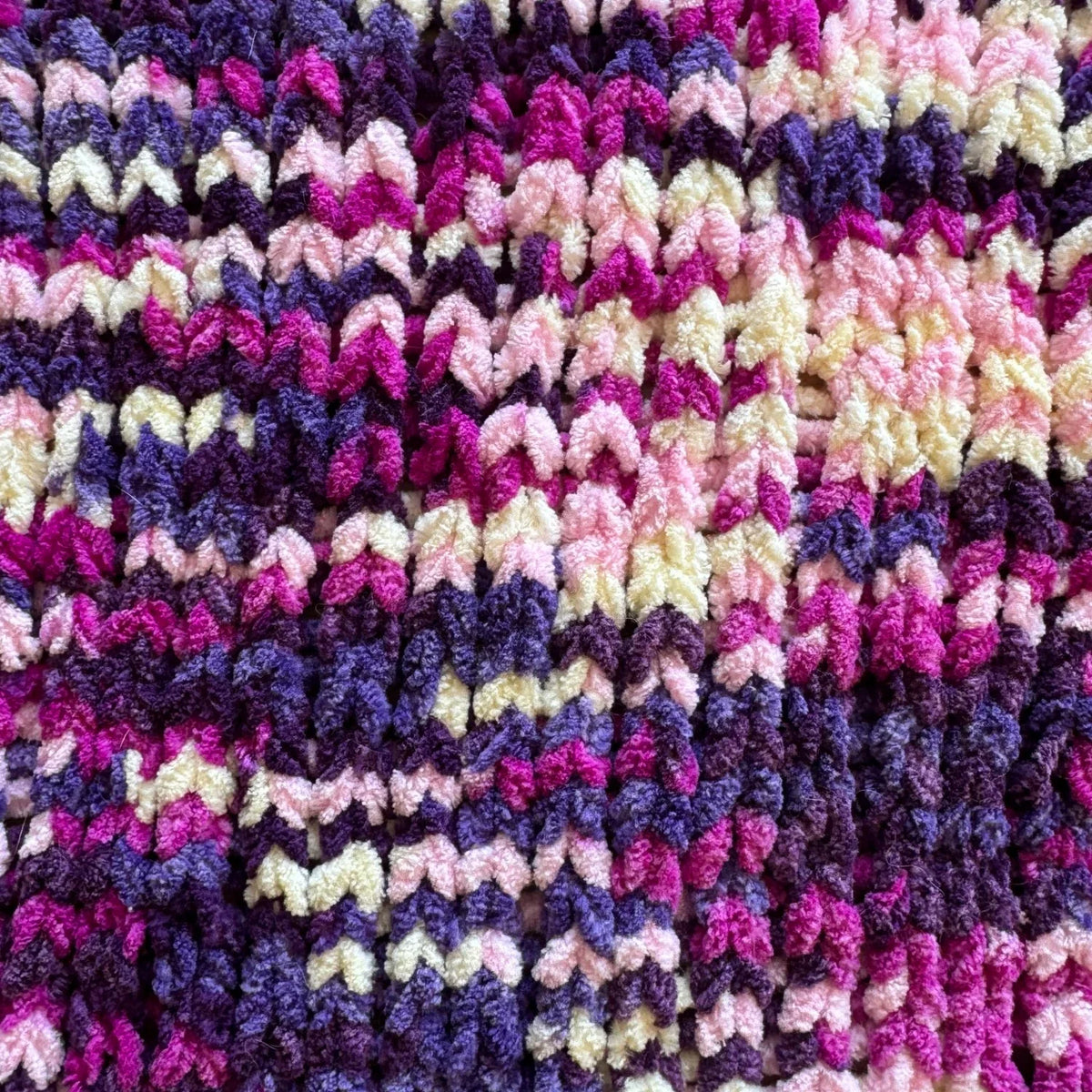 Cover Story™ Favorite Blanket Yarn