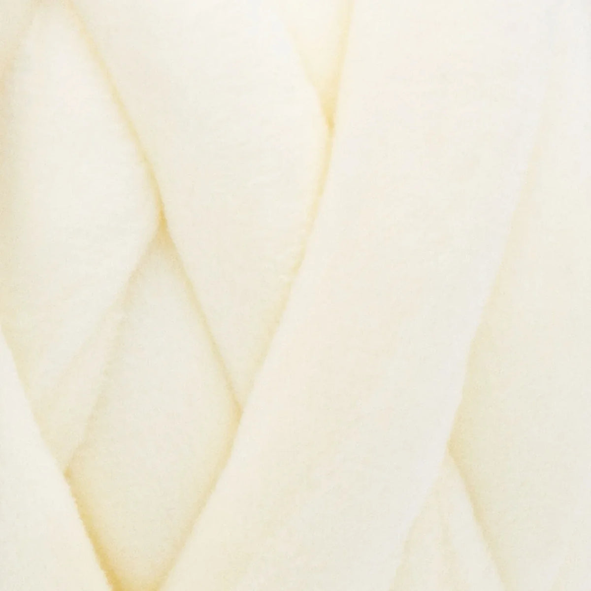 Cover Story™ Cozy Luxe Yarn