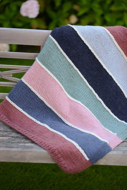 Color Divide Blanket (Knit)