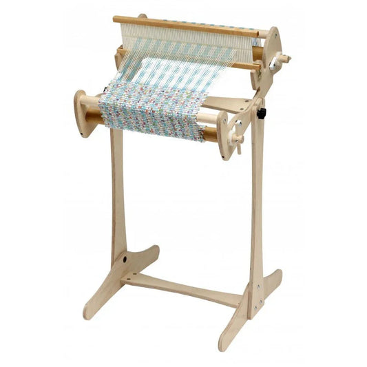 Cricket Floor Stand